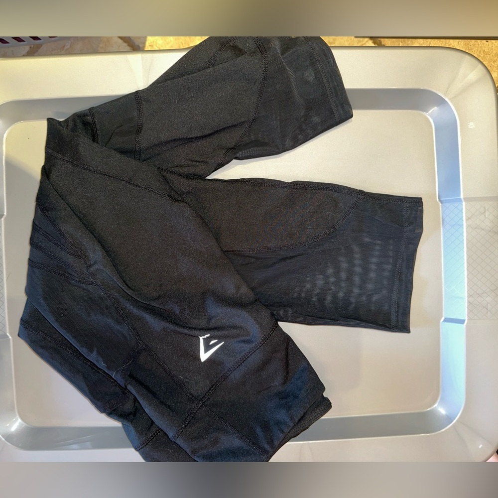Gymshark mesh capri